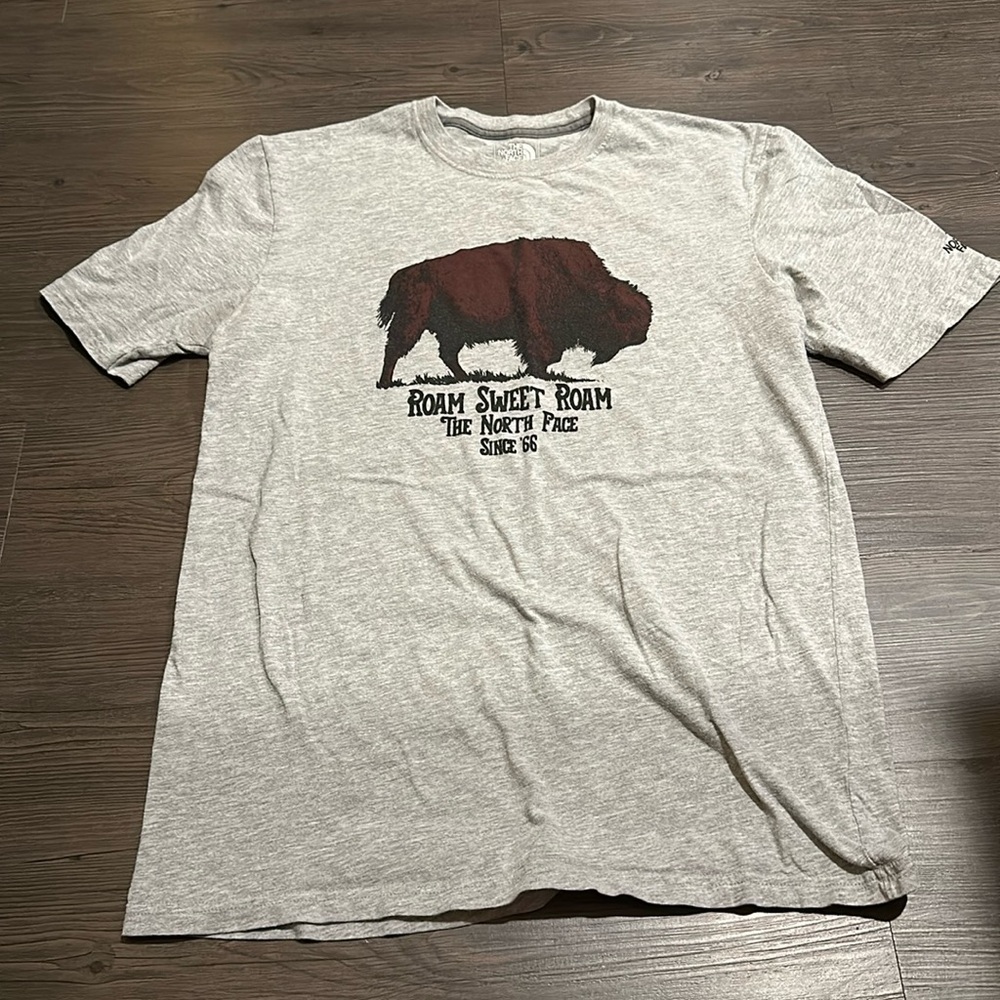 Mens “Roam Sweet Roam” North Face T-Shirt, Sz S